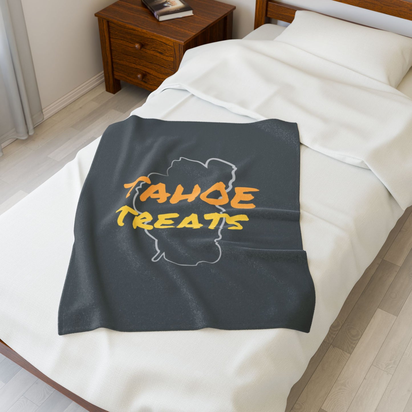 Tahoe Treats Velveteen Plush Blanket - Gray